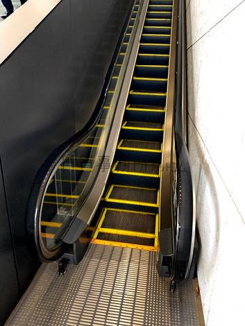 エスカレーター