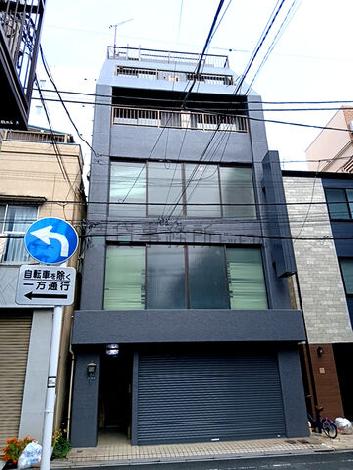 飯島ビルの外観写真