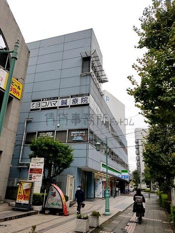 岩井本社ビルの外観写真
