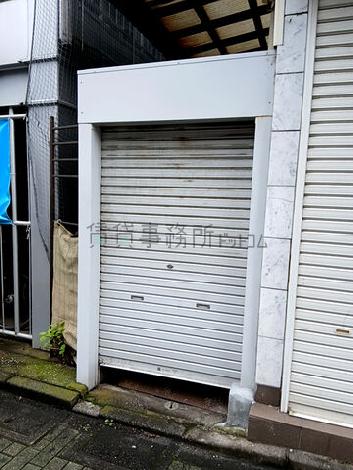 正面玄関