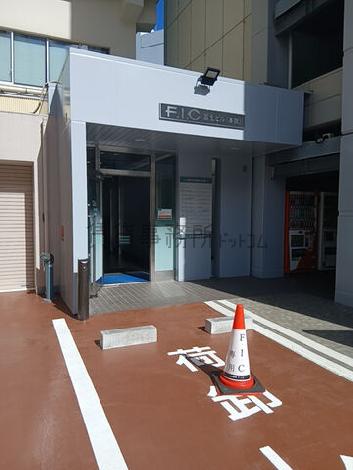 正面玄関