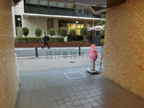 正面玄関