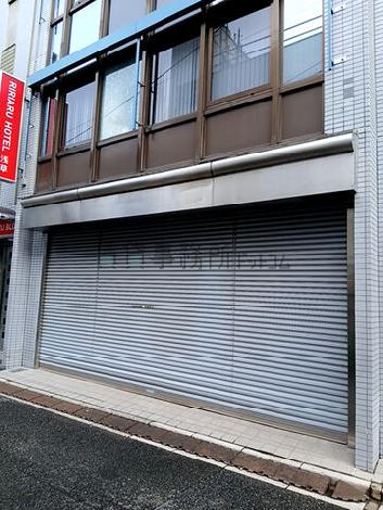 正面玄関