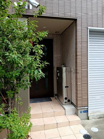 正面玄関