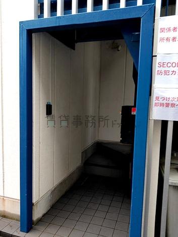 正面玄関