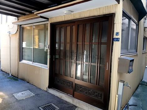 正面玄関