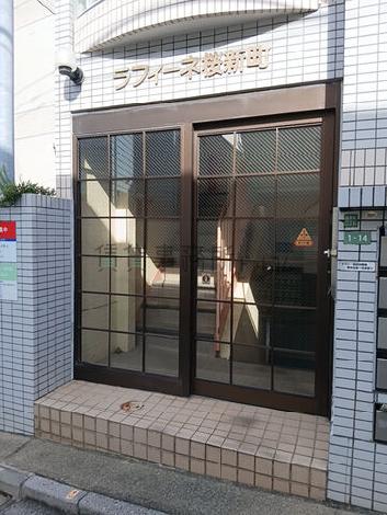 正面玄関