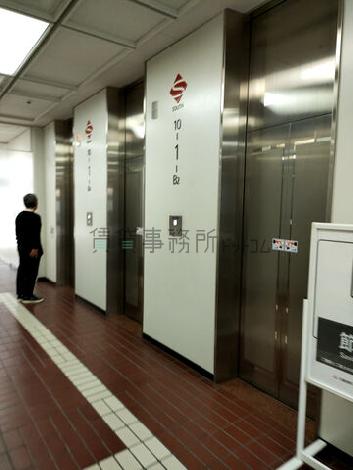 エレベーターは複数台ございます