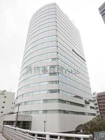 横浜東口ウィスポートビルの外観写真