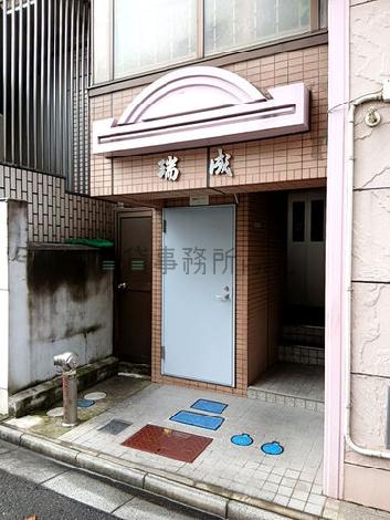 正面玄関
