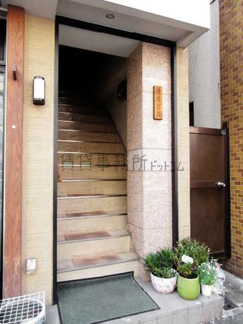 正面玄関