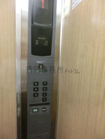 エレベーター押しボタンになります