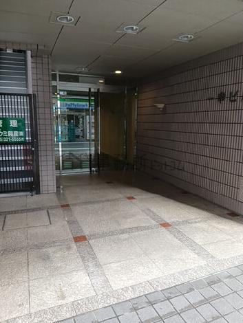 正面玄関