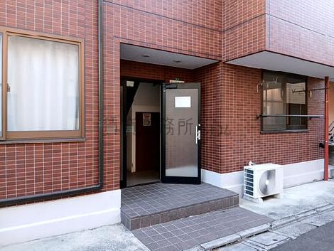 正面玄関