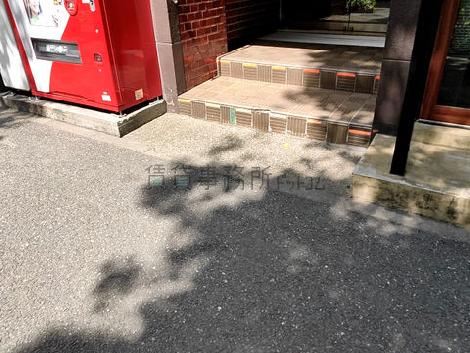 正面玄関