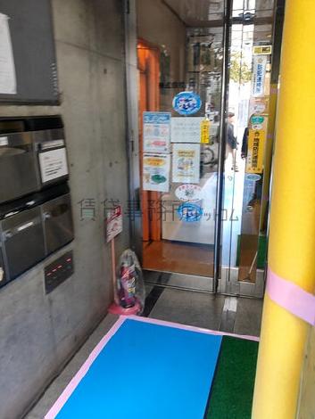正面玄関