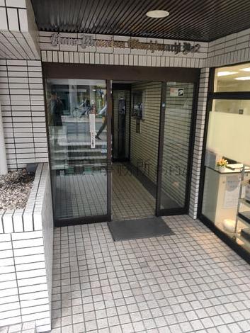 正面玄関