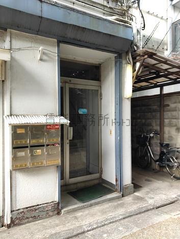 正面玄関