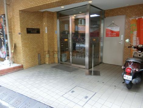 正面玄関
