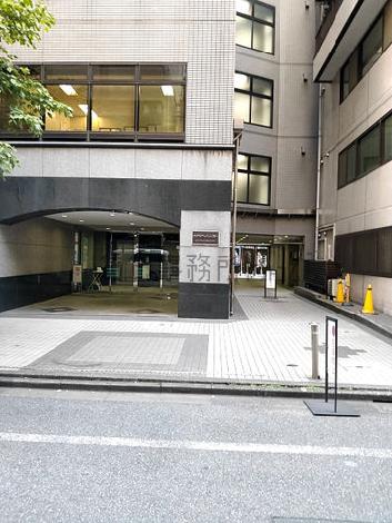 正面玄関