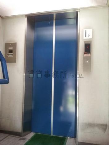 エレベーター