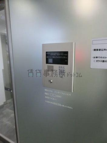 オートロック式玄関インターフォンです