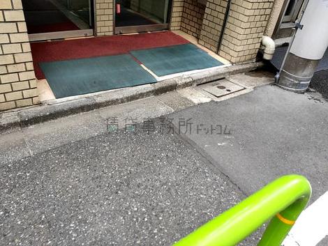 正面玄関