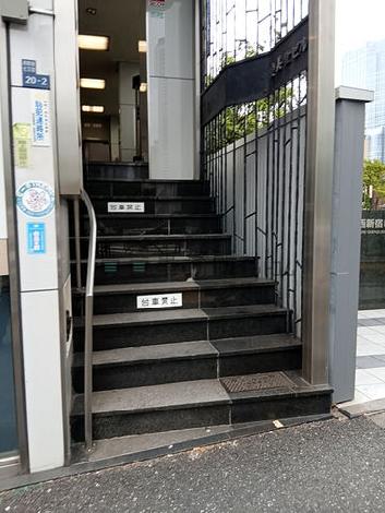 正面玄関