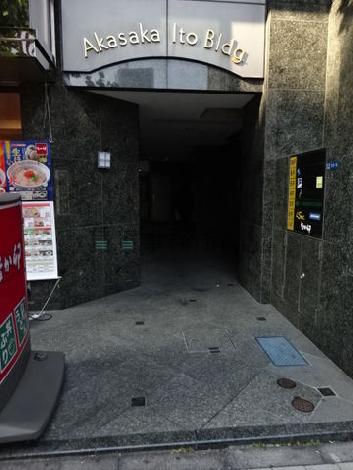 正面玄関
