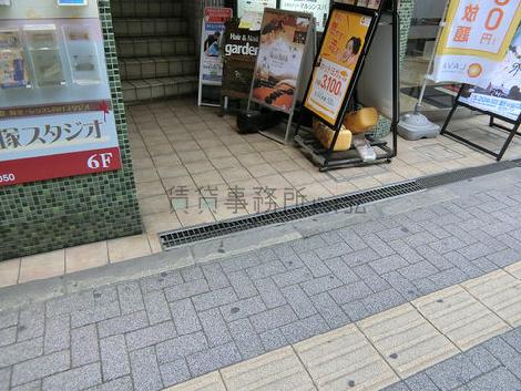 正面玄関