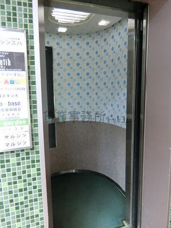 エレベーター