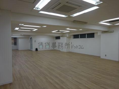 菅野ビルの室内