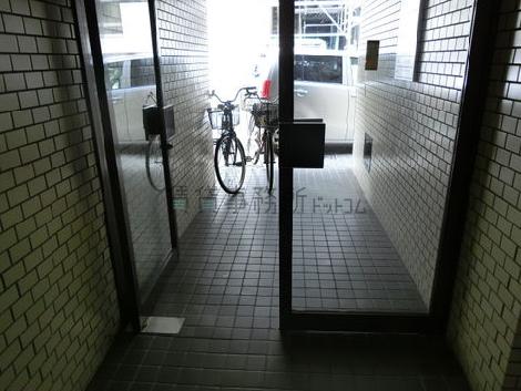 正面玄関
