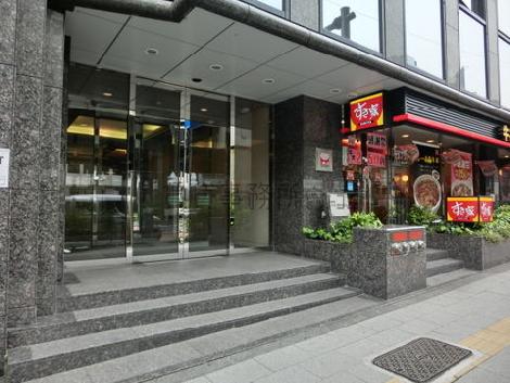 正面玄関