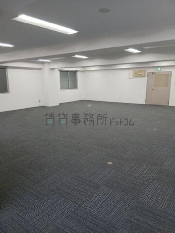 喜多ビルの室内