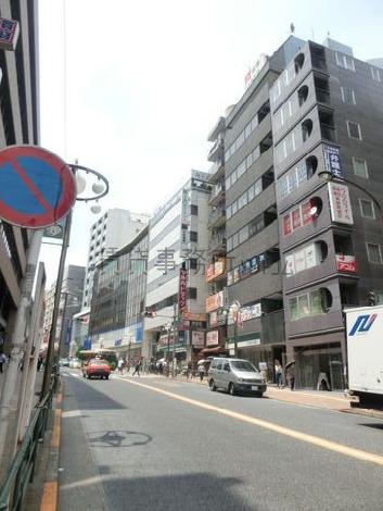 早稲田通り沿い