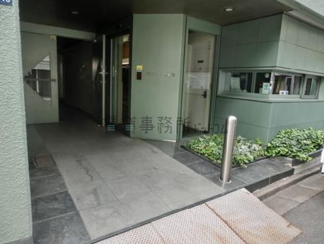 正面玄関