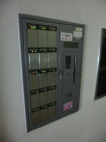 機械警備が完備されております