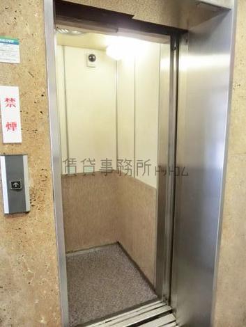 エレベーター