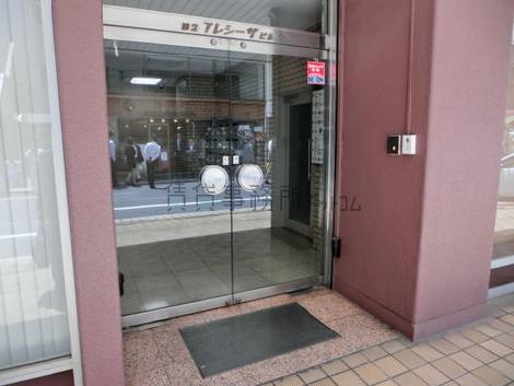 正面玄関