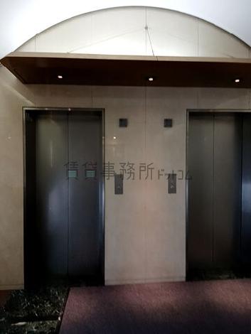 エレベーター2基