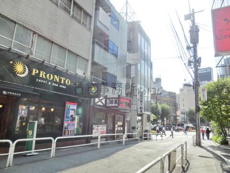 飲食店等が建ち並ぶエリア