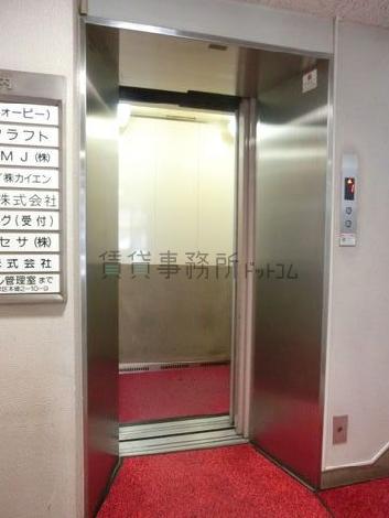 エレベーター