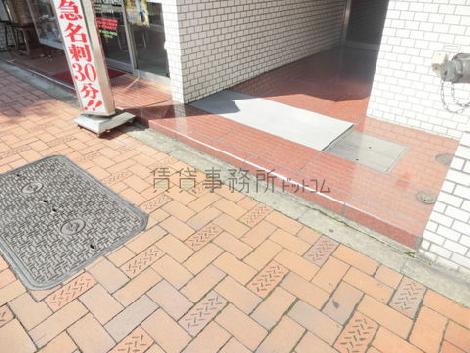 玄関口の床面