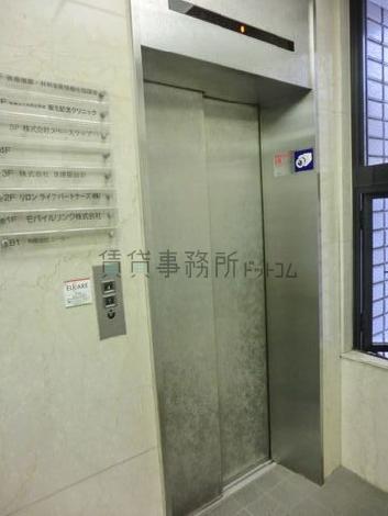 エレベーター