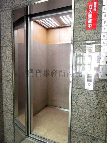 エレベーター