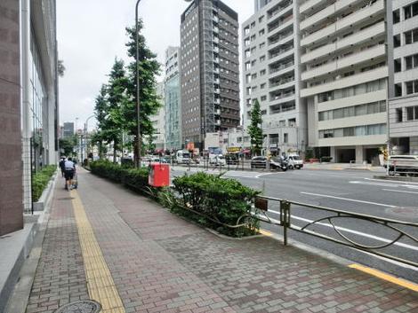 第一京浜に面しています