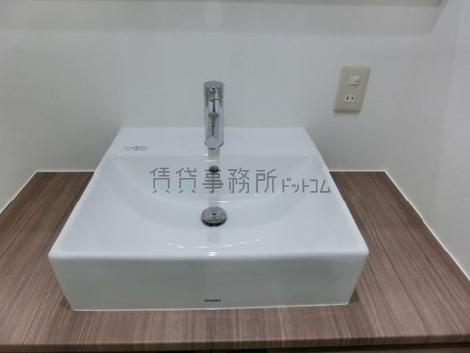 YHSビルのトイレ