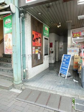 正面玄関
