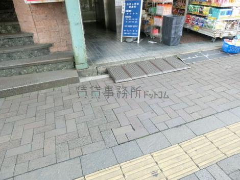 正面玄関
